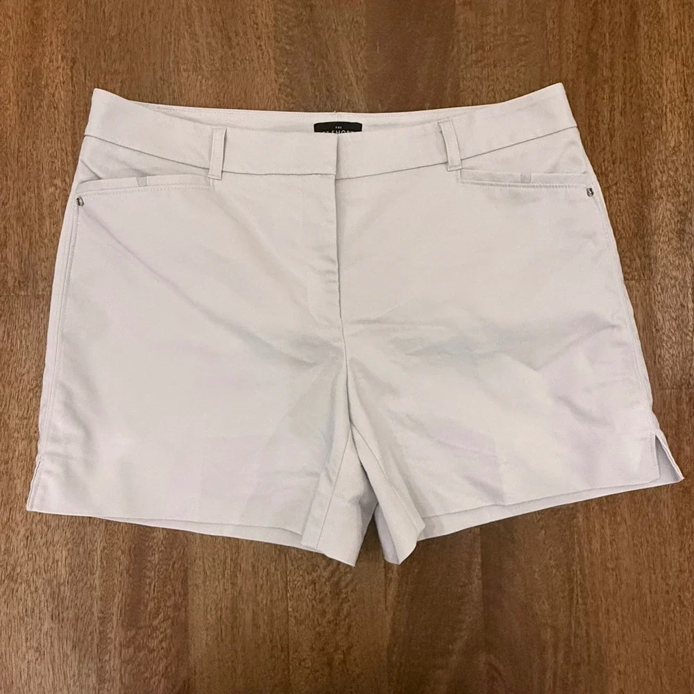 White House Black Market The 5 Inch Short Gray Chino Shorts Women Size 10